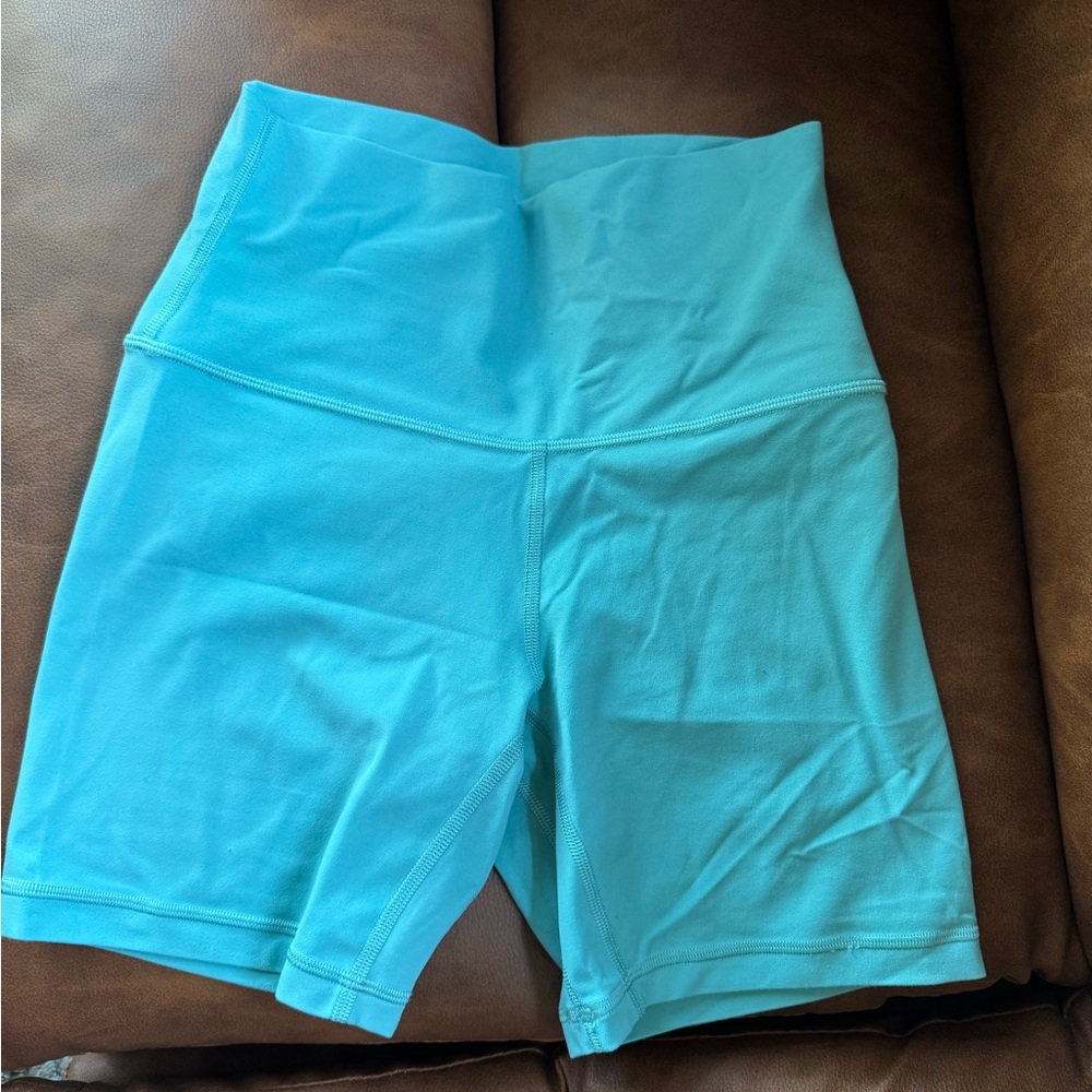 Women's High-Waisted Shorts 6” inseam